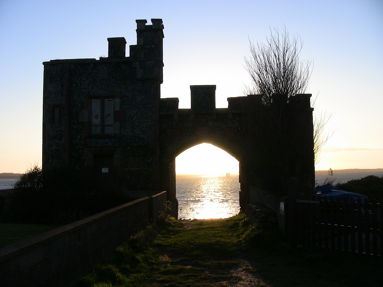 castle silhouette tower free photo