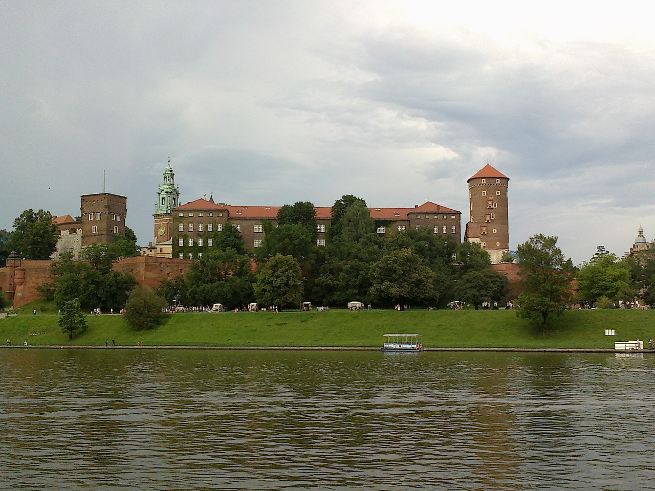 castle poland island free photo