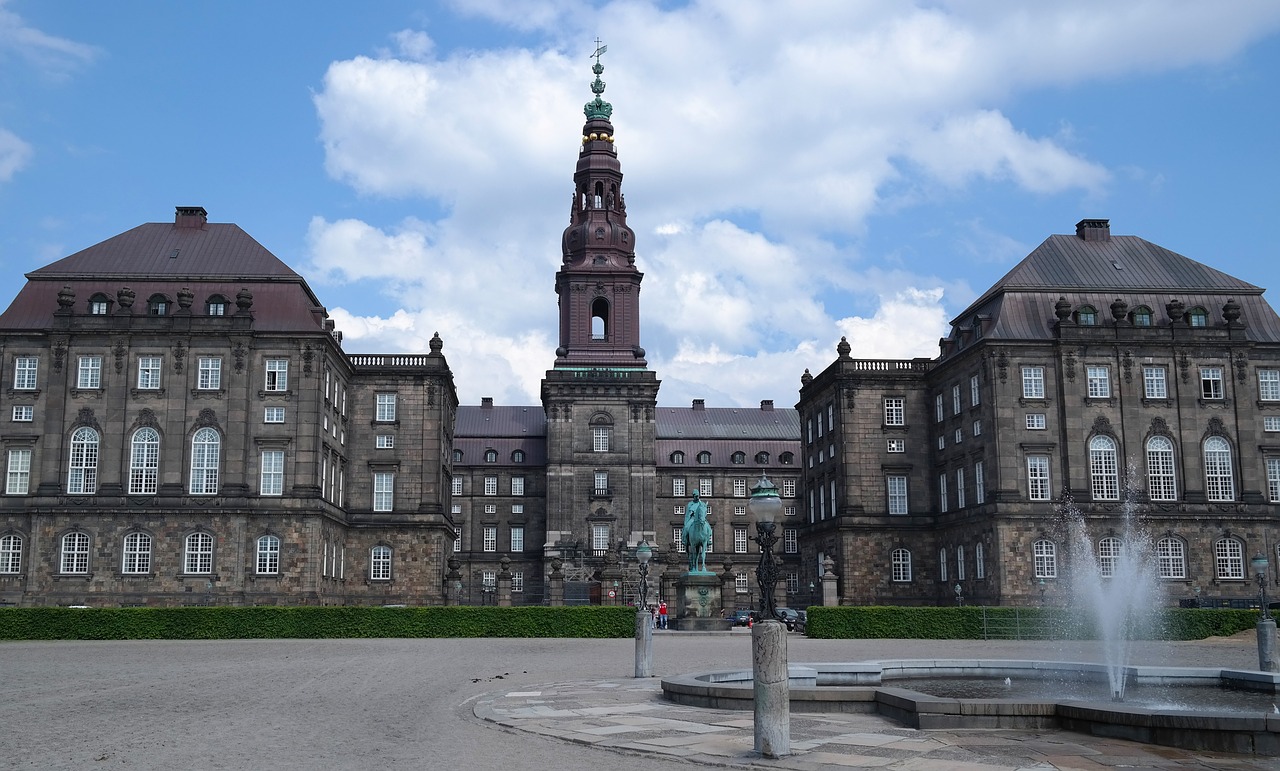castle government christiansborg free photo