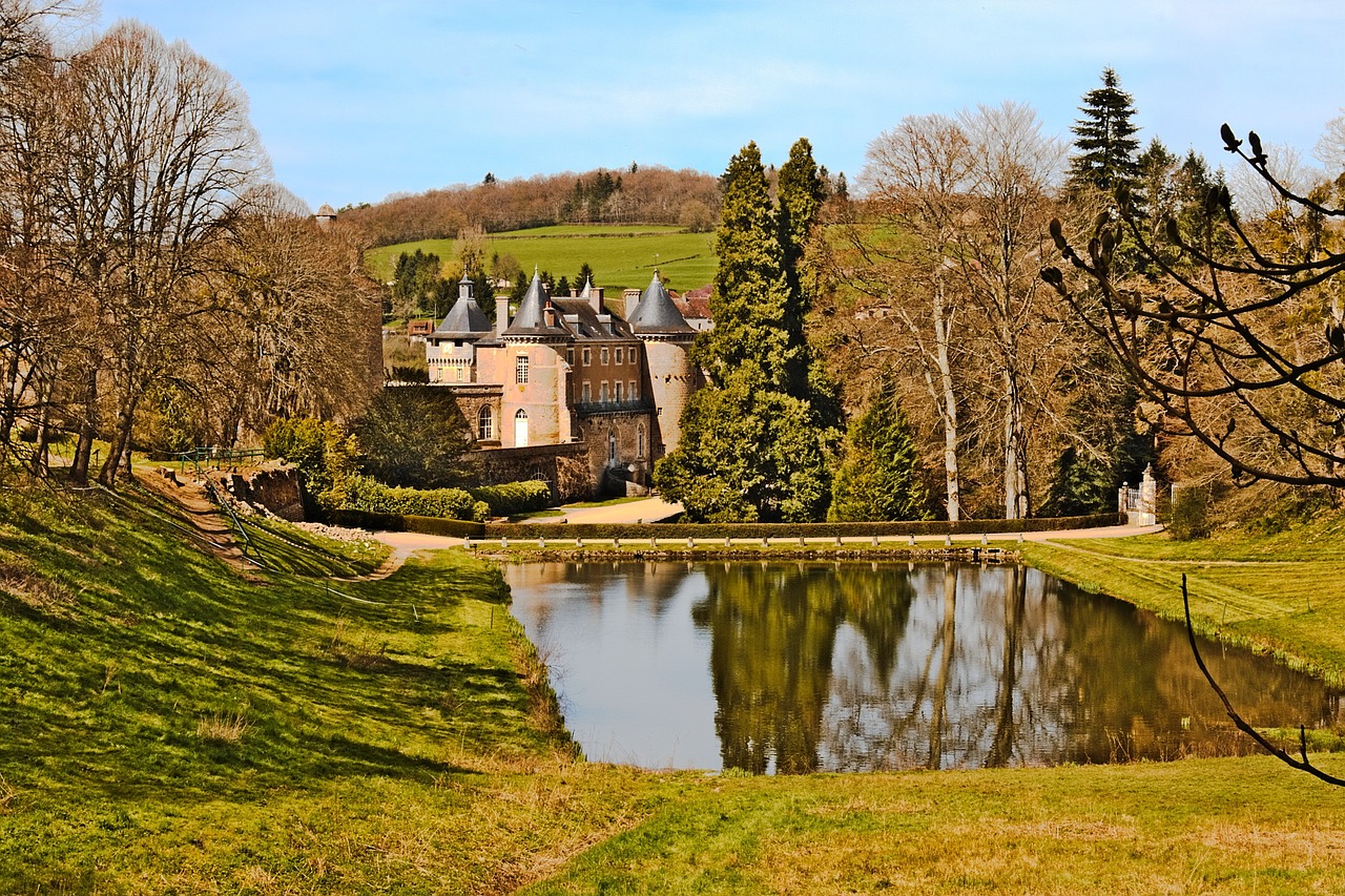 castle chatelux yonne free photo