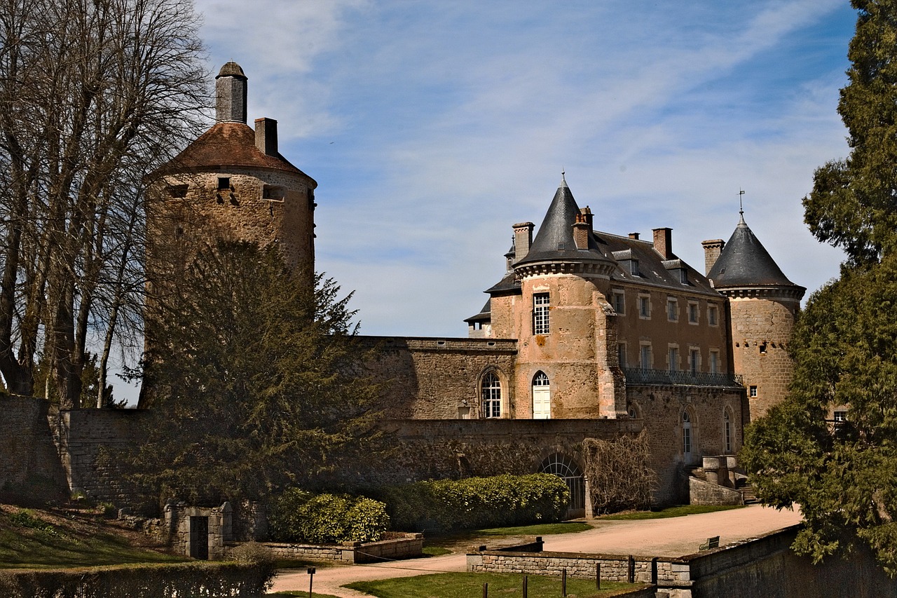 castle chatelux yonne free photo