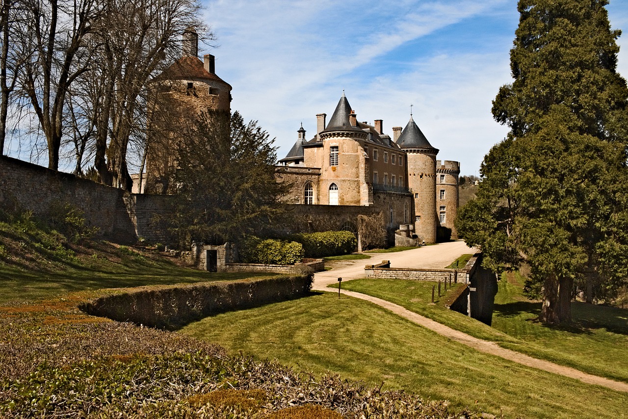 castle chatelux yonne free photo