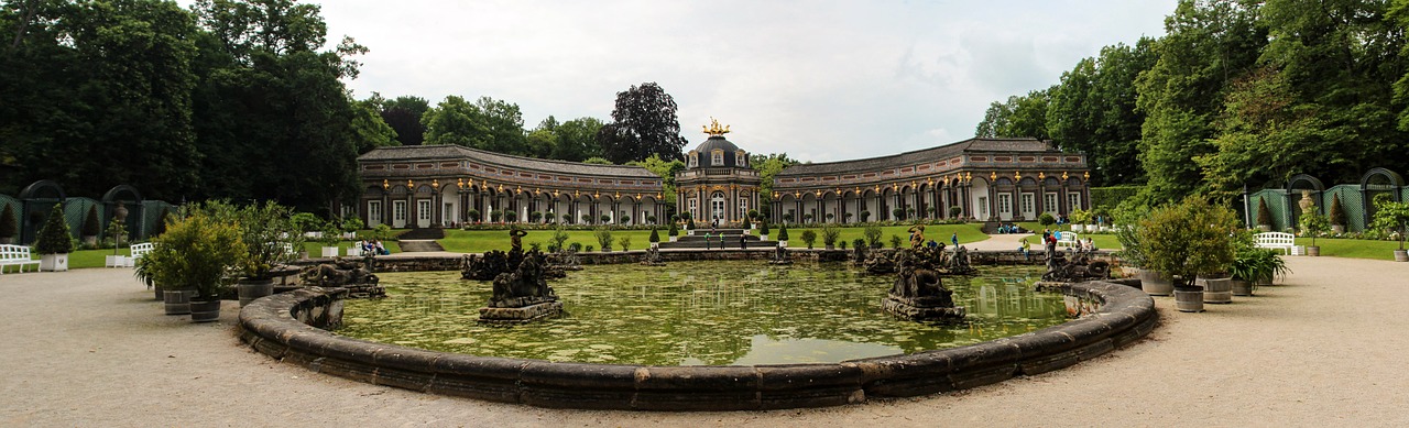 castle park water games free photo