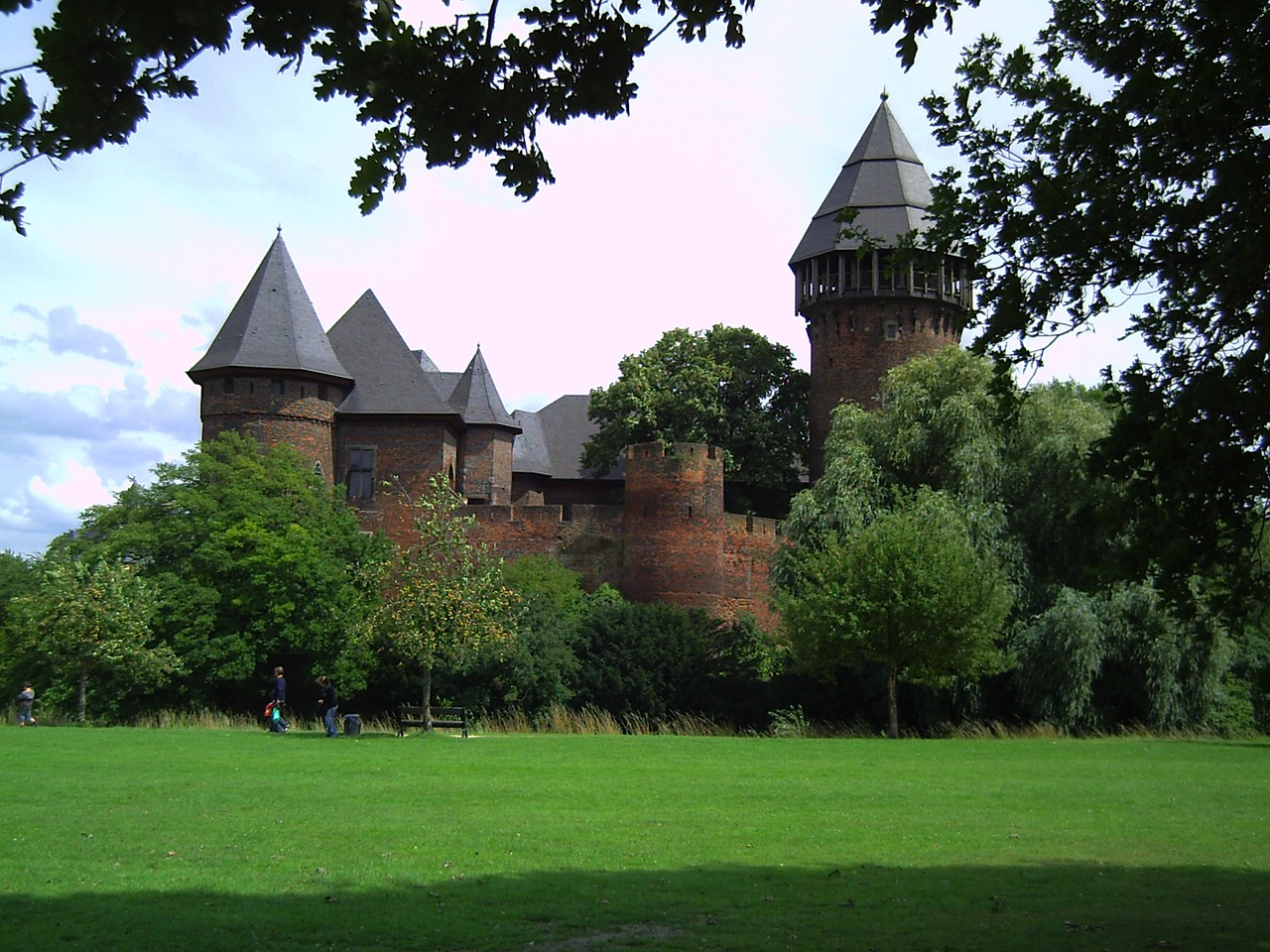 castle lynn krefeld free photo