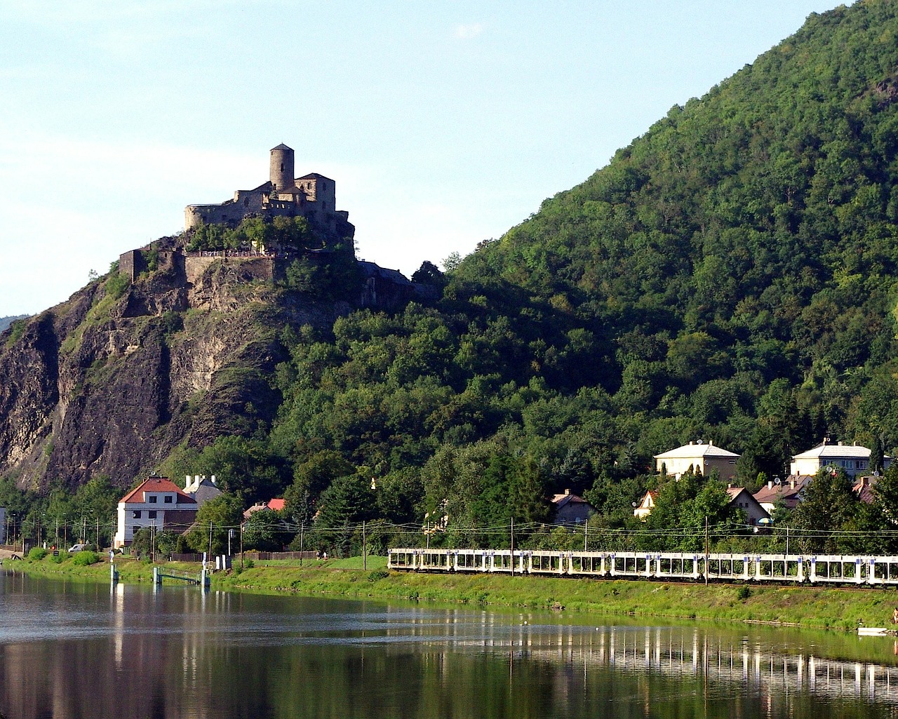 castle architecture historic free photo