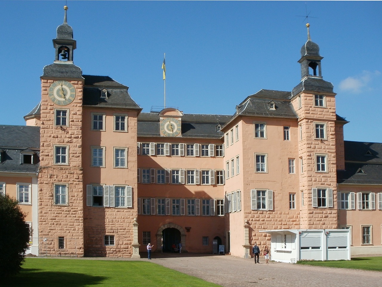 castle palace schwetzingen free photo