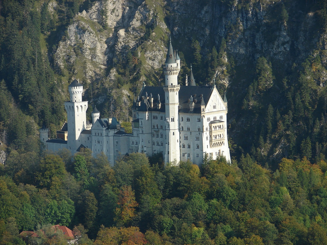 castle kristin aerial view free photo
