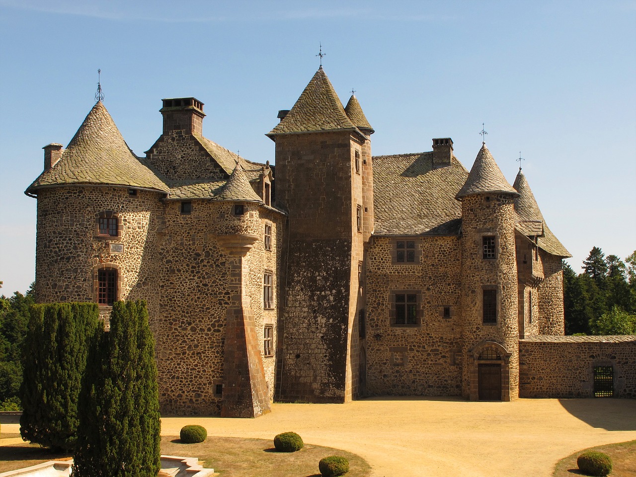 castle france 13th free photo