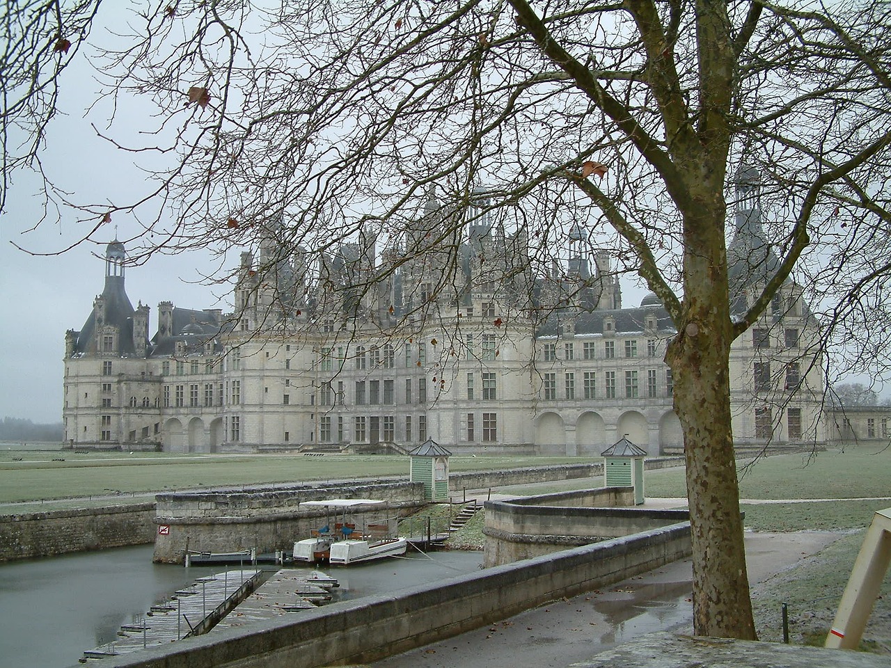 castle chambord loire valley free photo