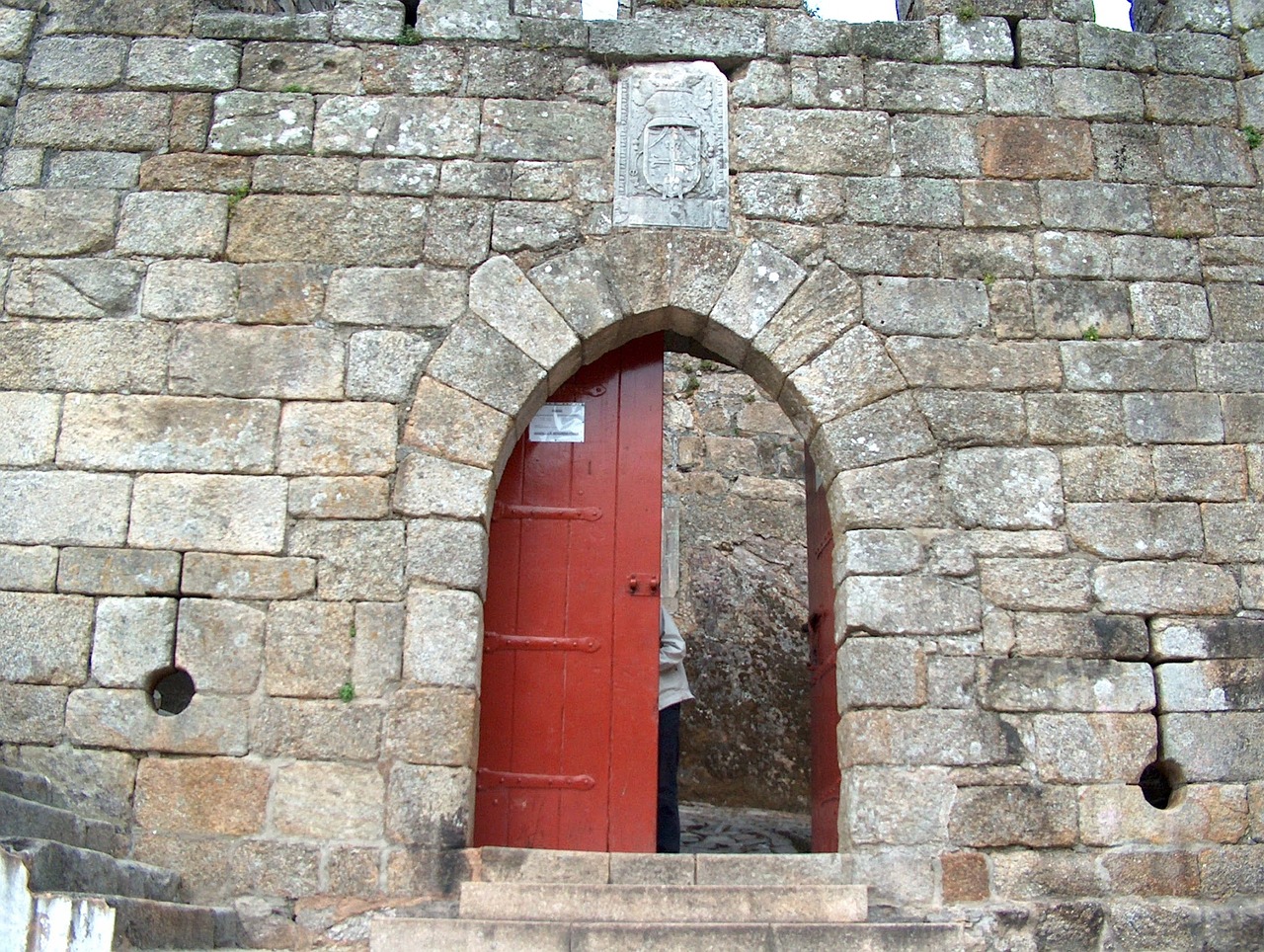 castle door santa maria of the fair free photo