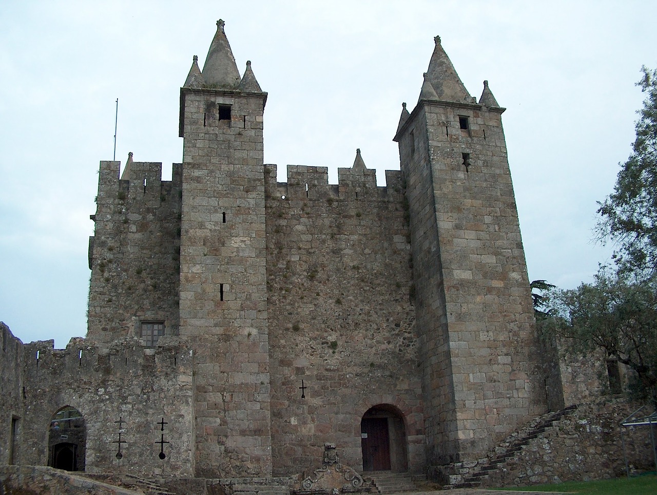 castle santa maria of the fair portugal free photo