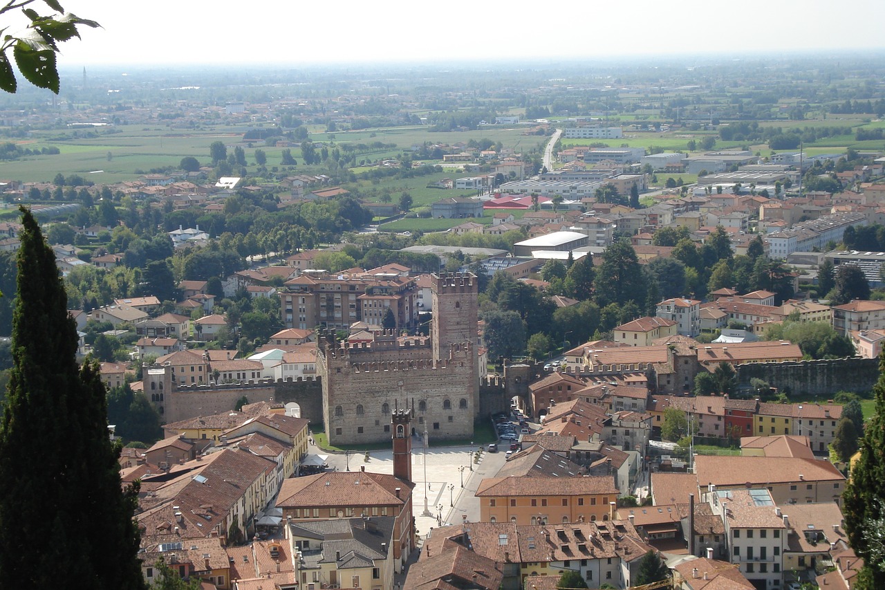 castle italy fortress free photo