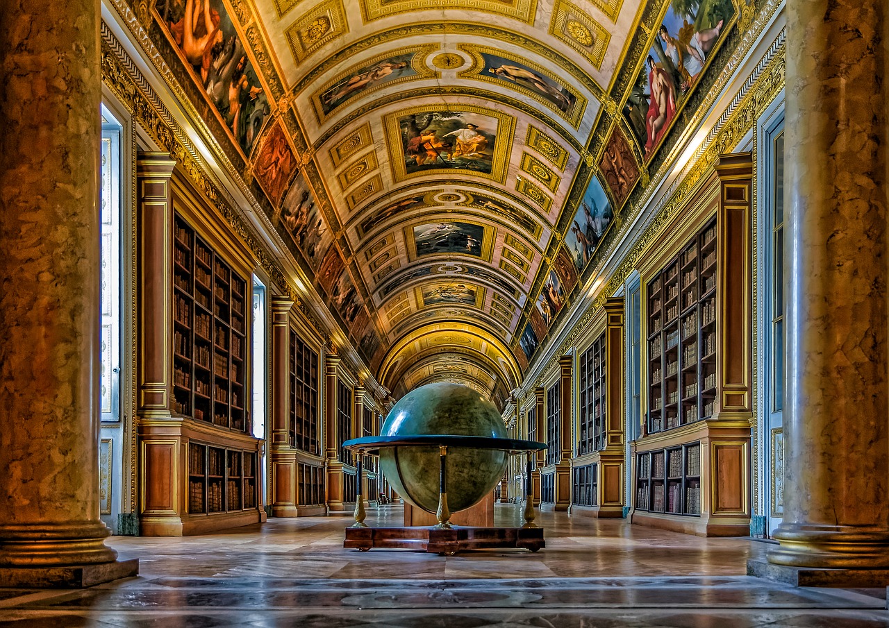 castle fontainebleau  perspective  interior free photo