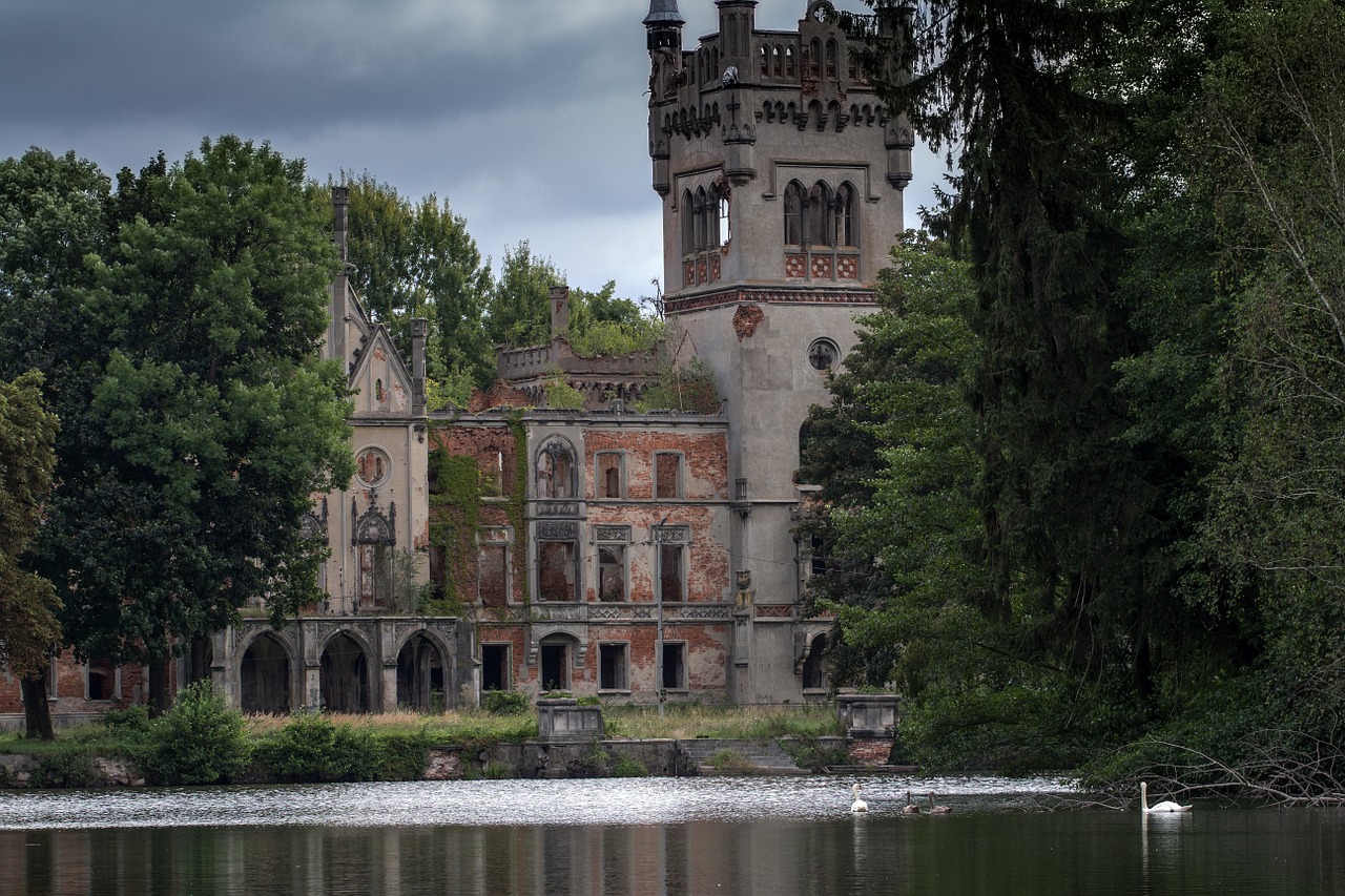 castle kapadia upper silesia ruins free photo