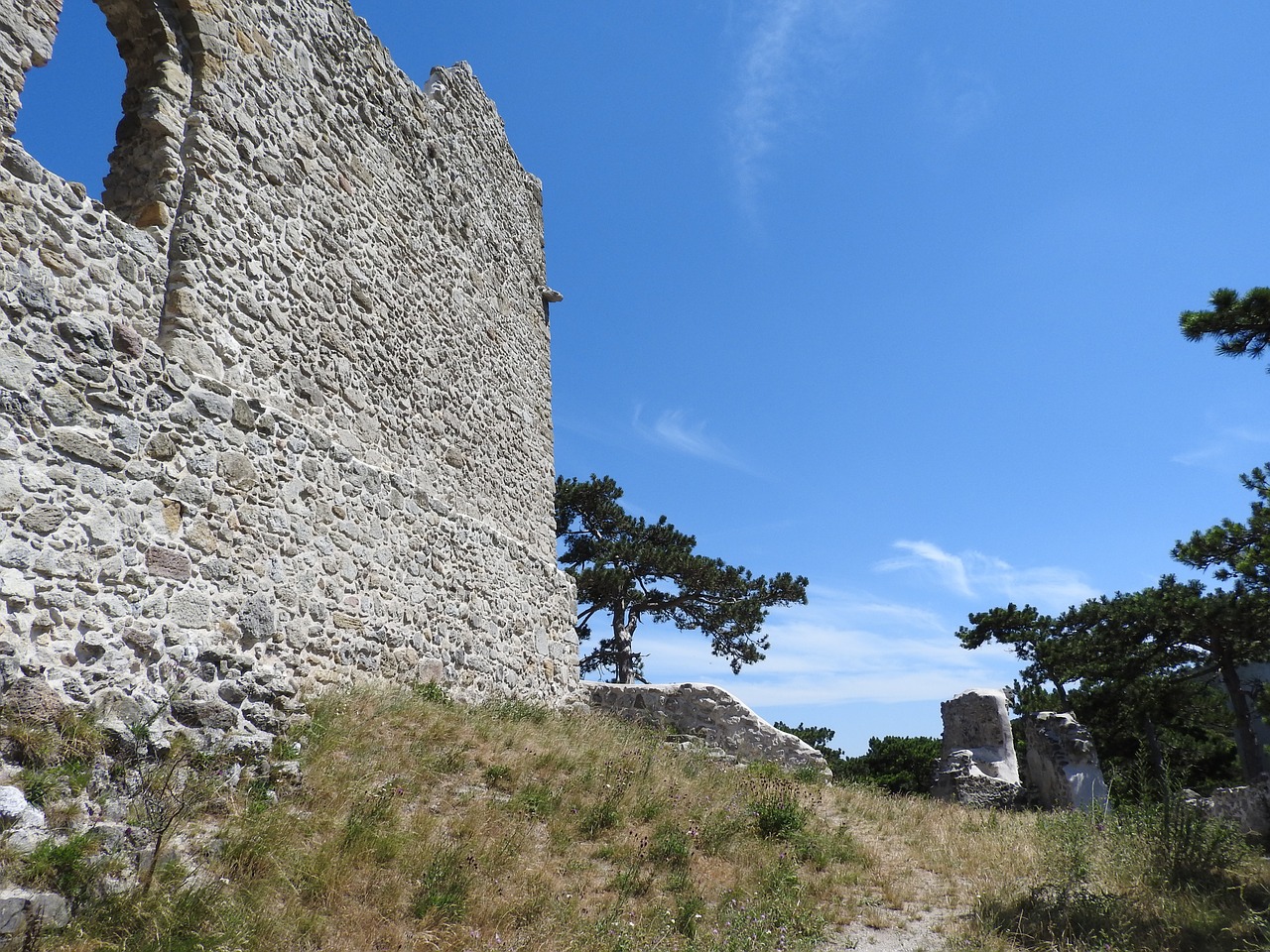 castle of mödling burgruine castle free photo