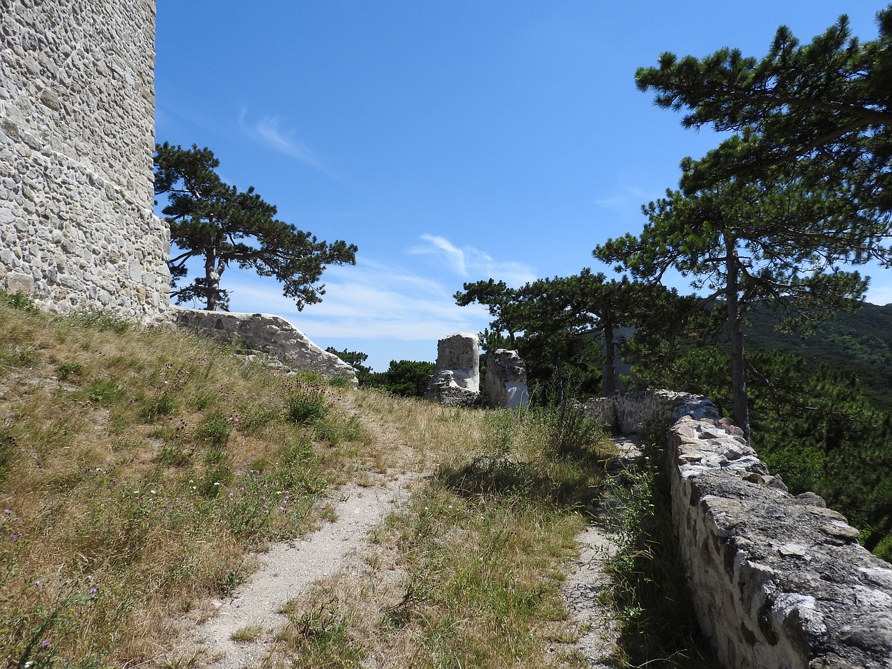 castle of mödling burgruine castle free photo