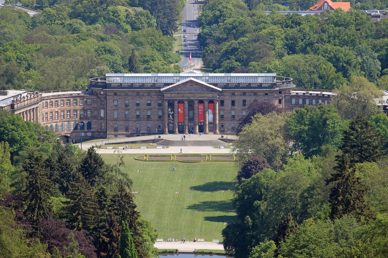 castle wilhelmshöhe mountain park world free photo