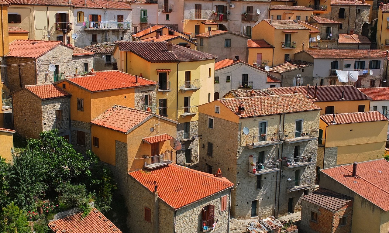 castlmezzano italy homes free photo