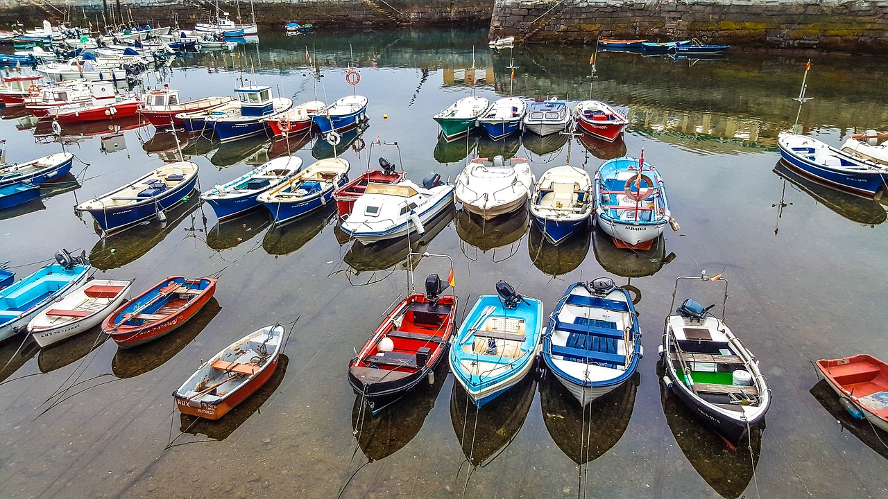 castro urdiales marinero cantabria free photo