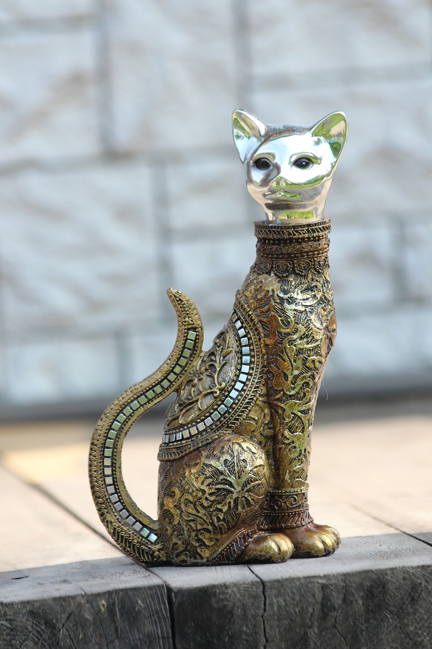 cat  iron  sculpture free photo