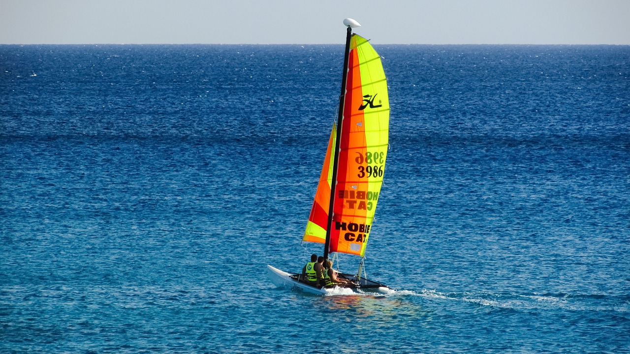 catamaran boat sea free photo