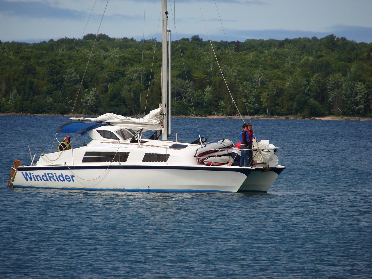 catamaran sailboat lake