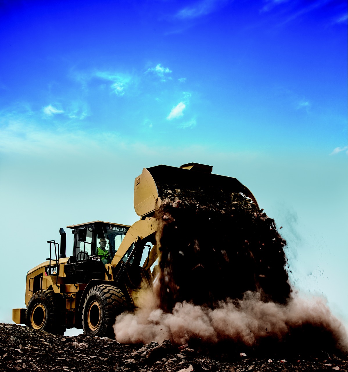 caterpillar bulldozer build free photo