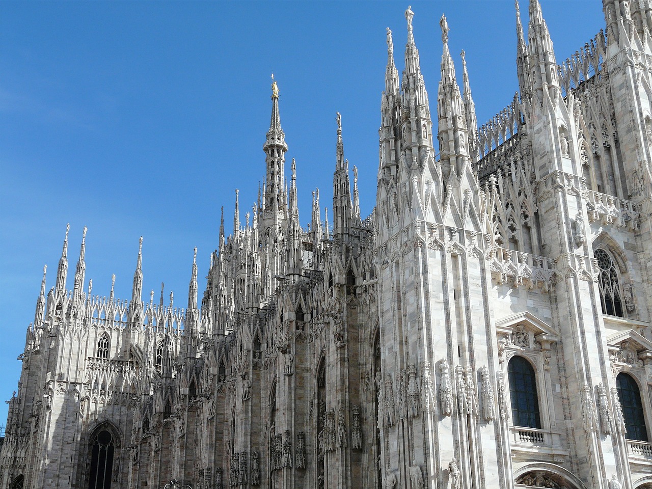 cathedral milan architecture free photo