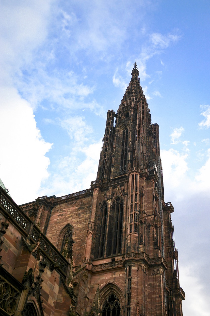 cathedral strasbourg sky free photo