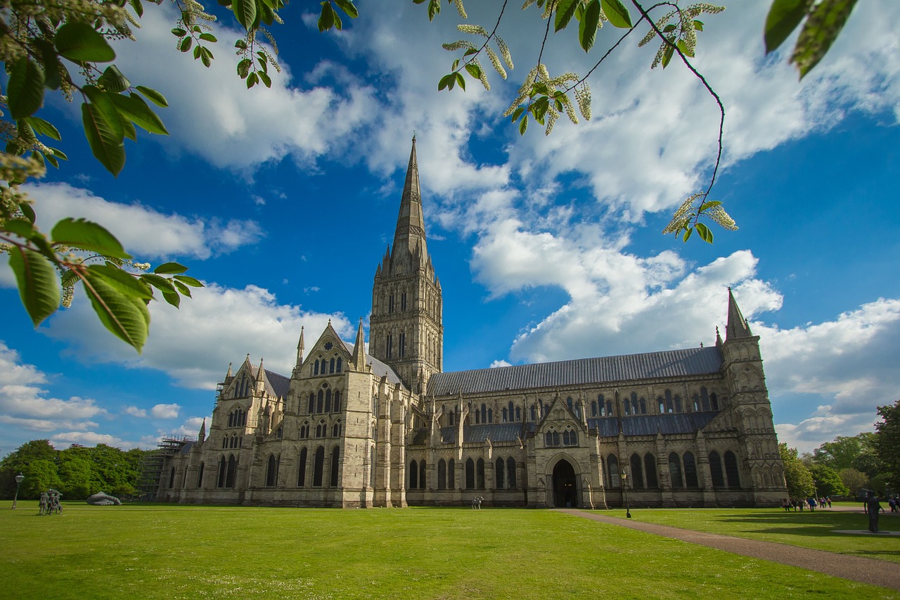 cathedral salisbury england free photo