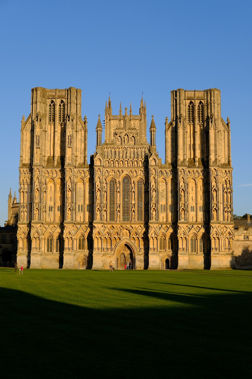 cathedral wells cathedral architecture free photo