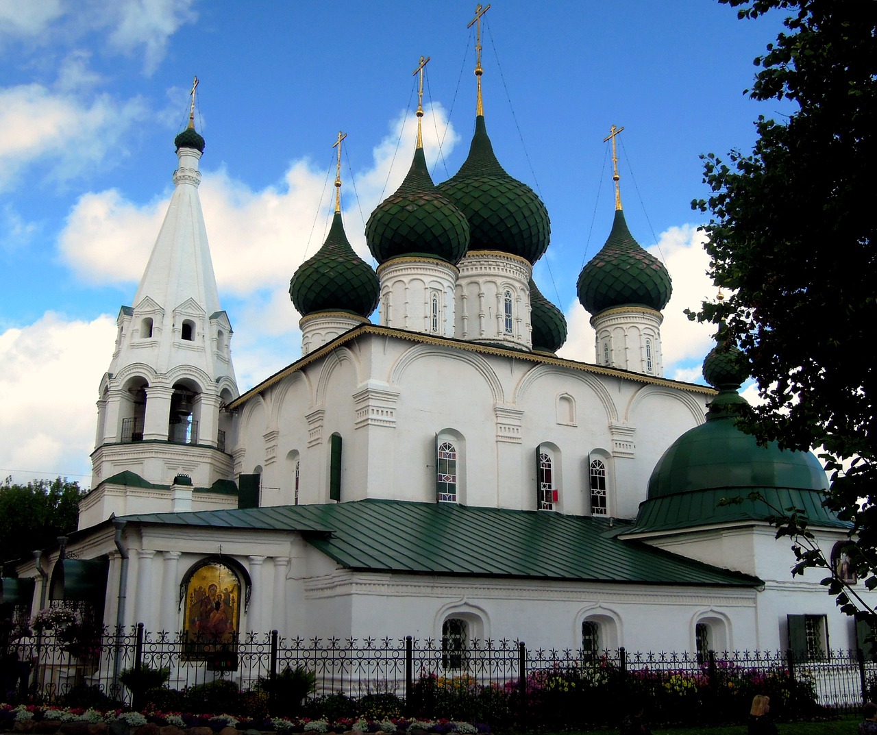 cathedral church architecture free photo