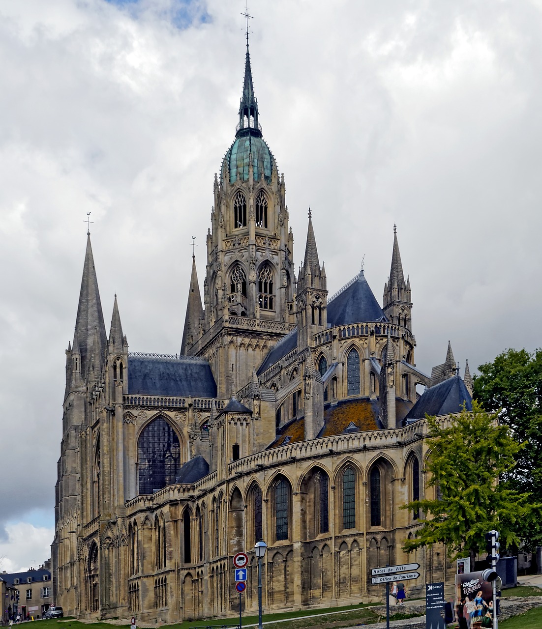 cathedral notre dame of bayeux cultural monument free photo