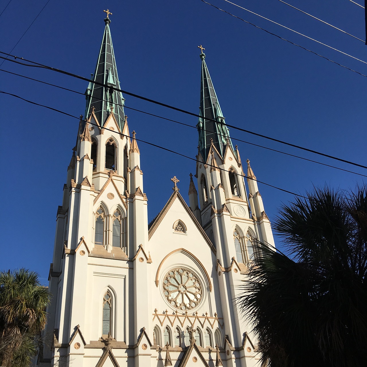 cathedral church landmark free photo