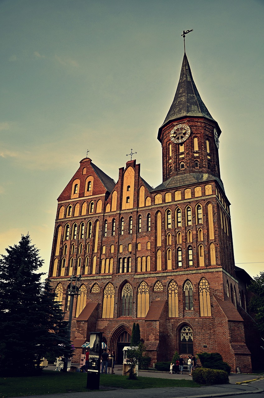 cathedral  konigsberg  kaliningrad free photo