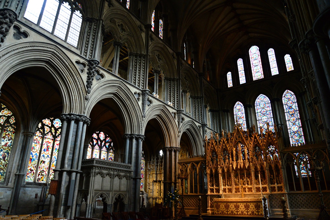 cathedral inside architecture free photo