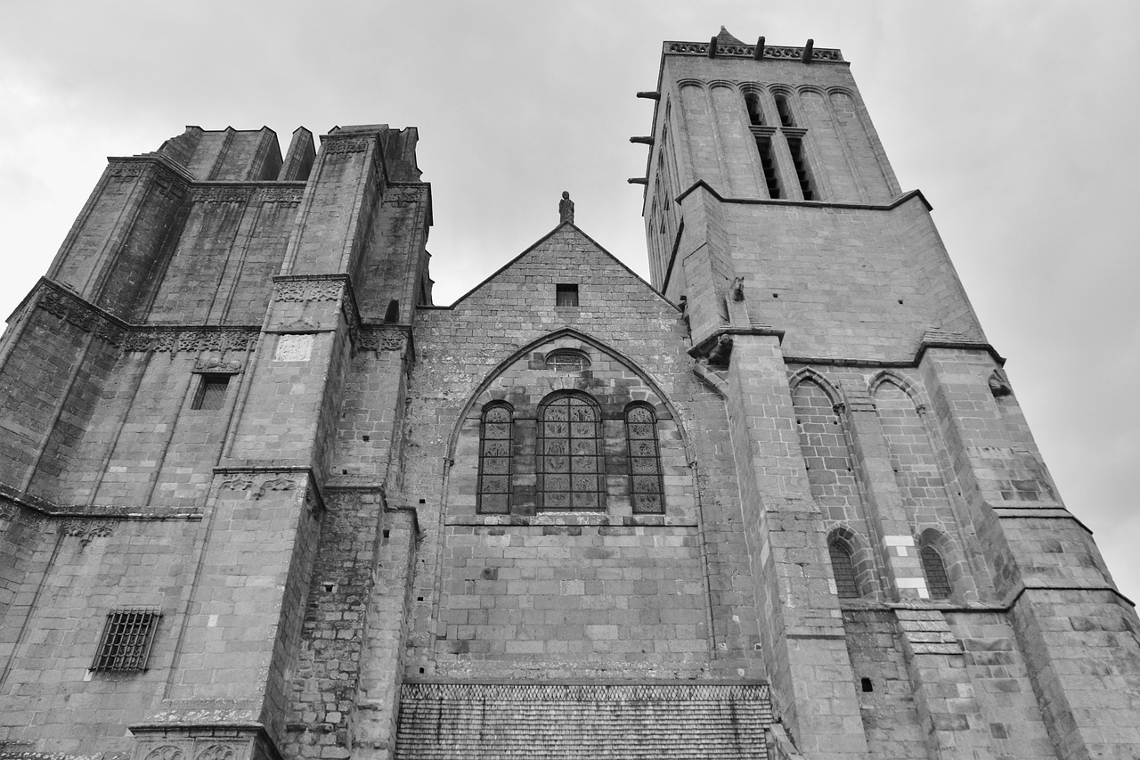 cathedral  heritage  architecture free photo