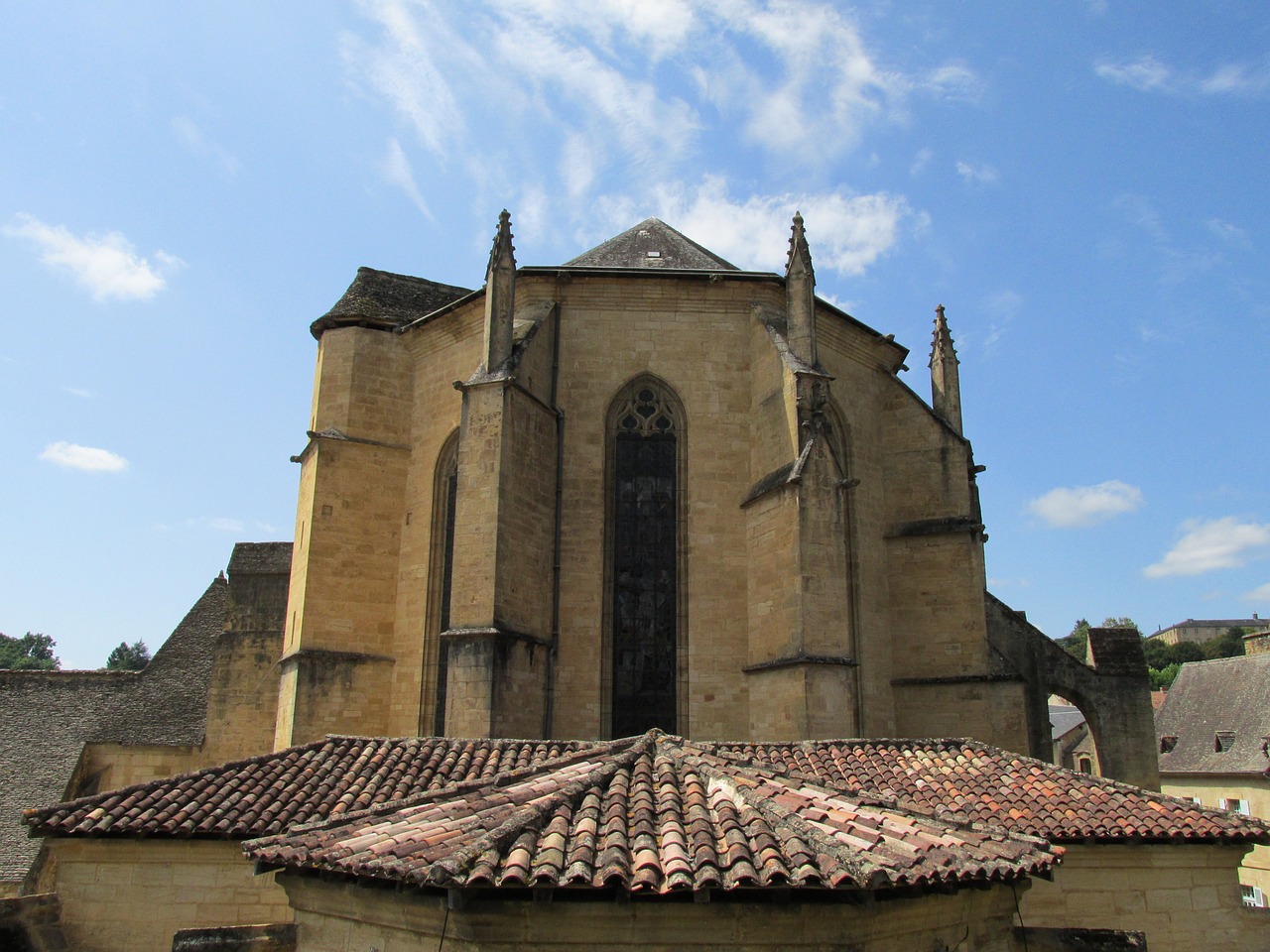 cathedral sarlat france free photo