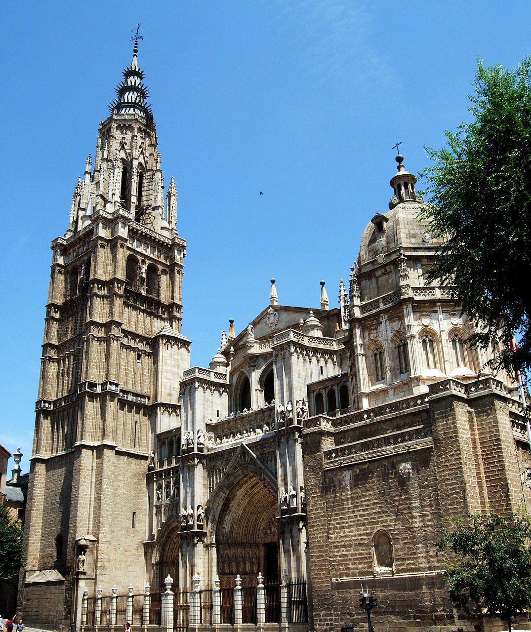 cathedral toledo church free photo