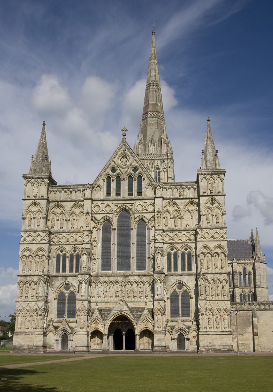 cathedral salisbury exterior free photo