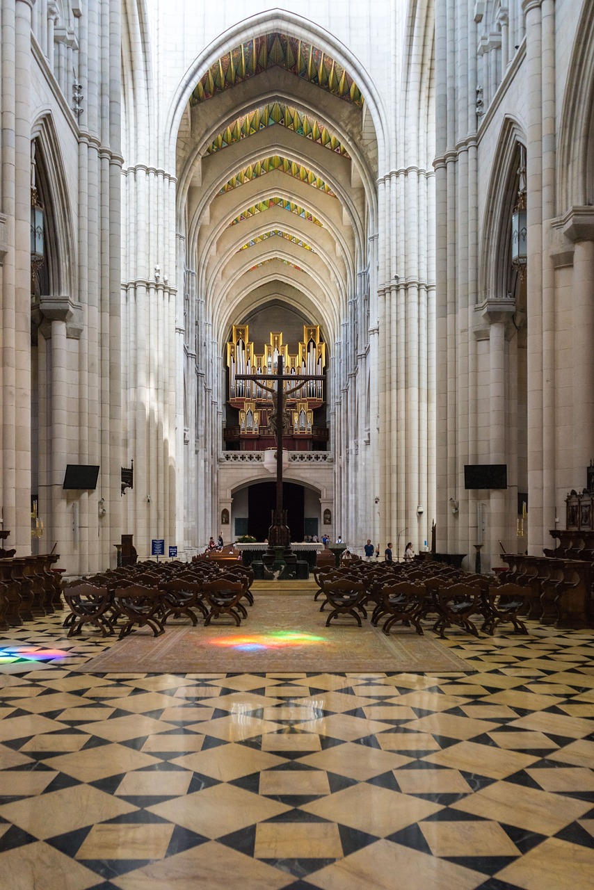 cathedral madrid architecture free photo