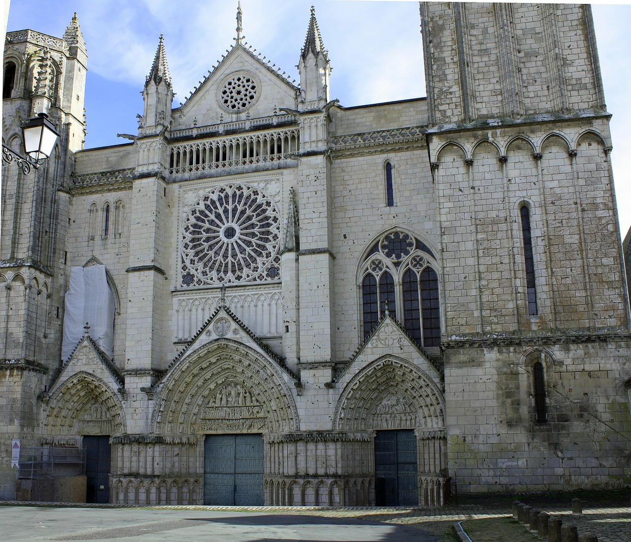 cathedral front french cathedral ornate church free photo