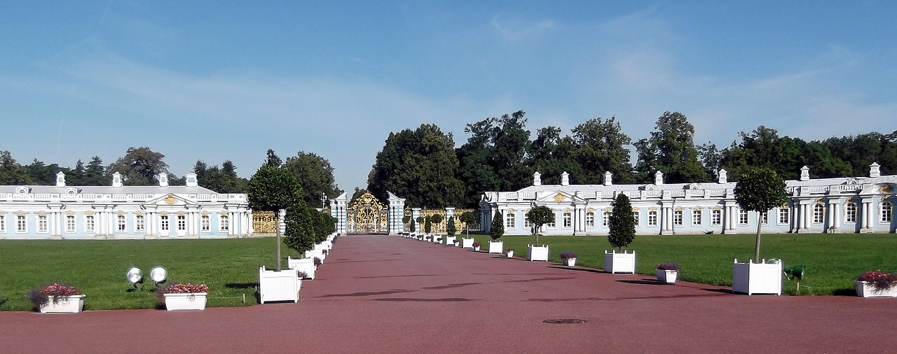 catherine's palace courtyard st petersburg free photo