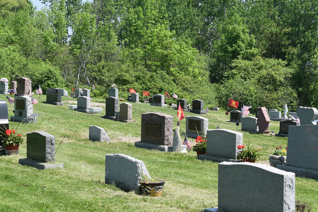 catholic  cemetery  headstone free photo