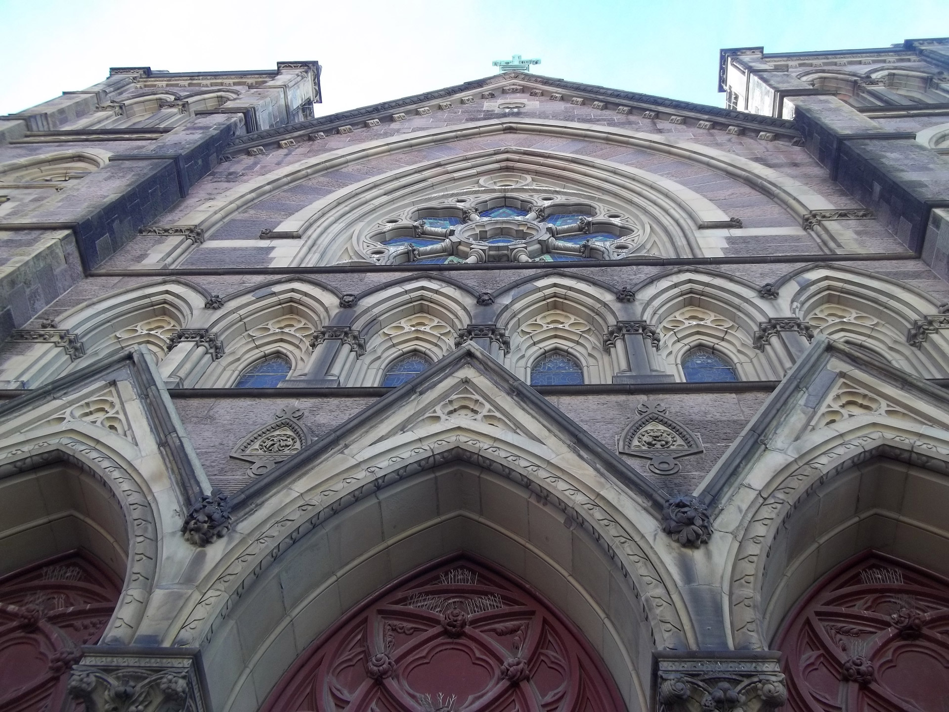 church red door free photo