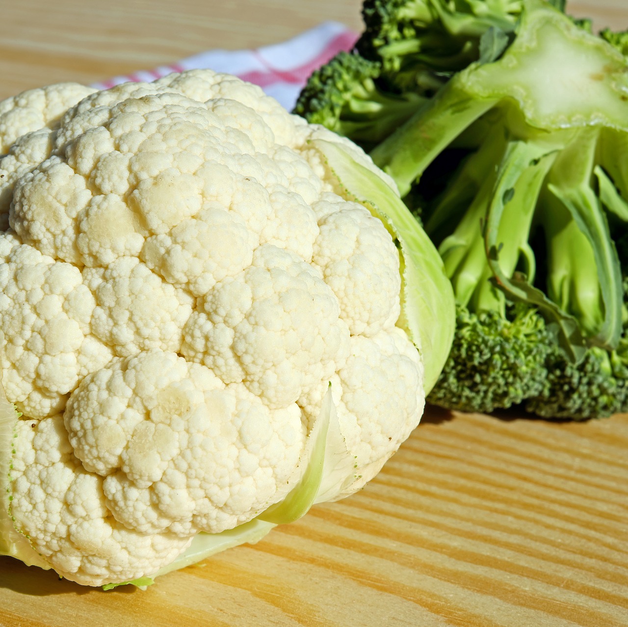 cauliflower broccoli vitamins free photo