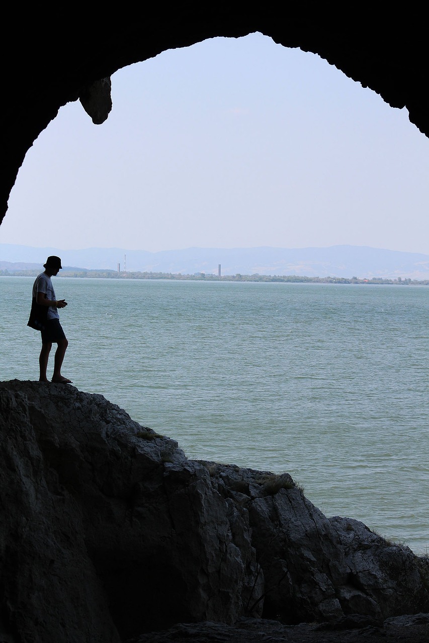 cave photographer lake free photo