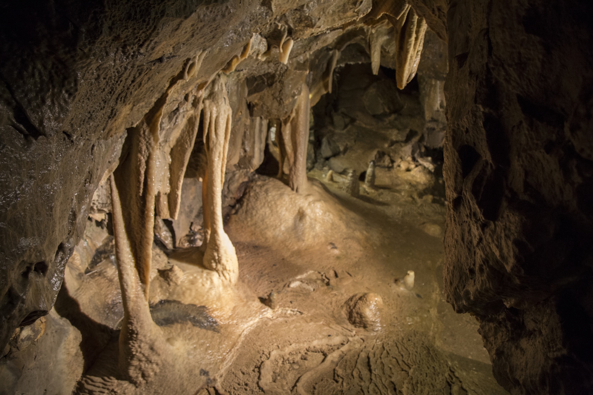 cave caving dolomite free photo