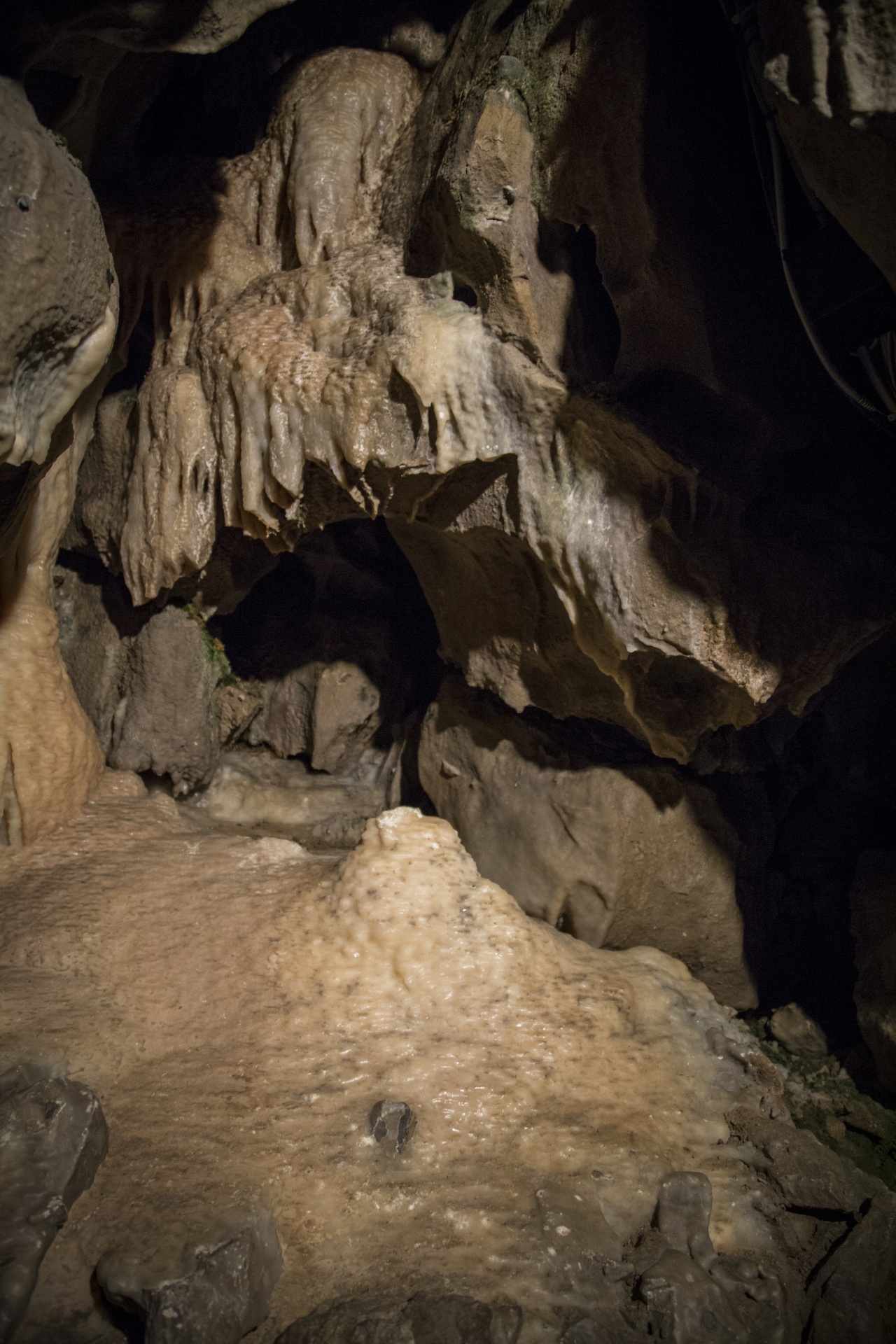 cave caving dolomite free photo