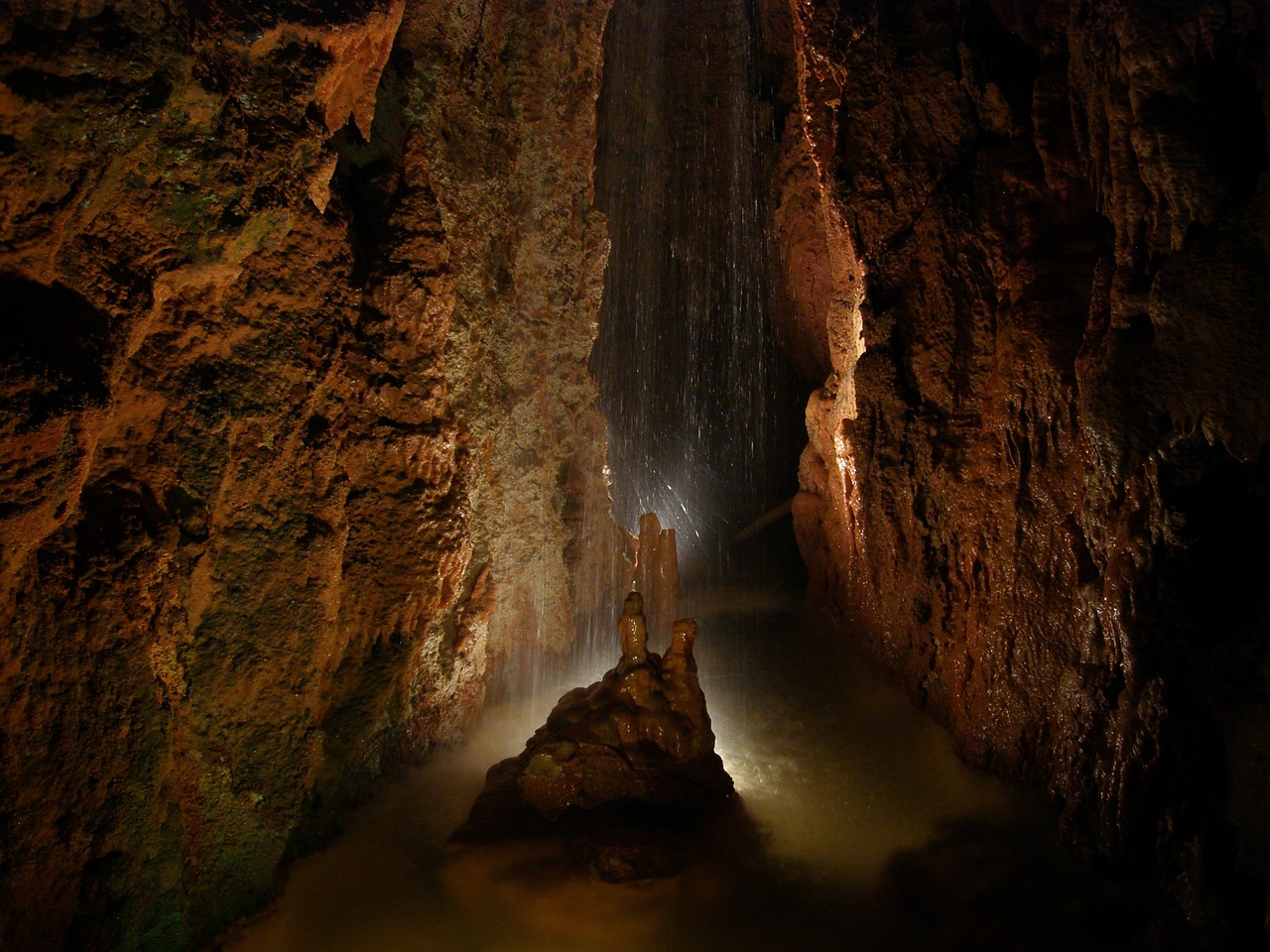 cave grotto rocks free photo
